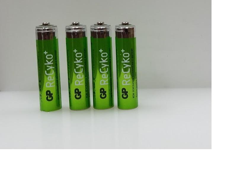 Reiner Set of 4 - AAA Rechargeable Batteries