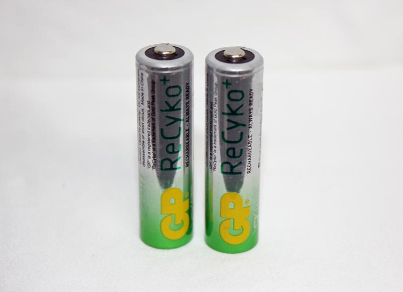 Reiner Set of 2 AA GP rechargeable batteries